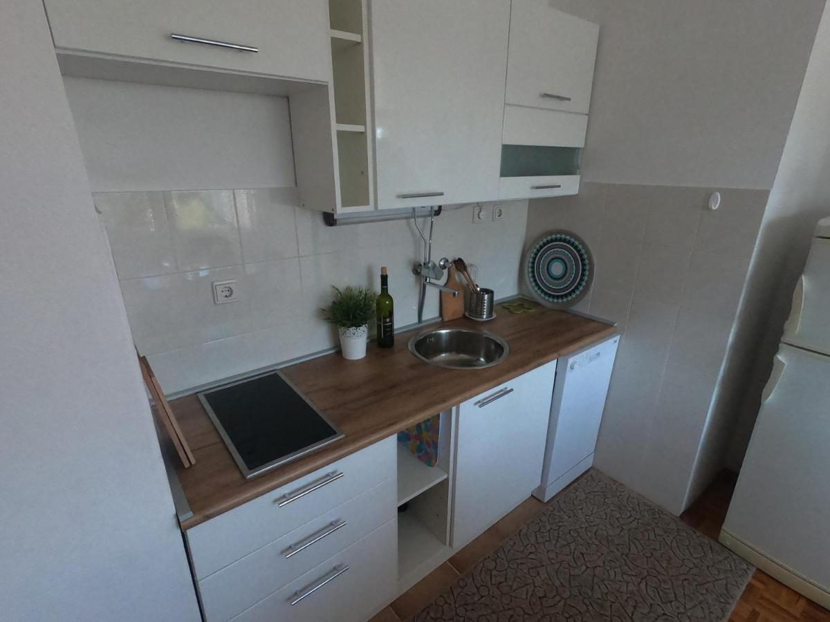 Apartmani Bosiljka Nin Eksteriør bilde