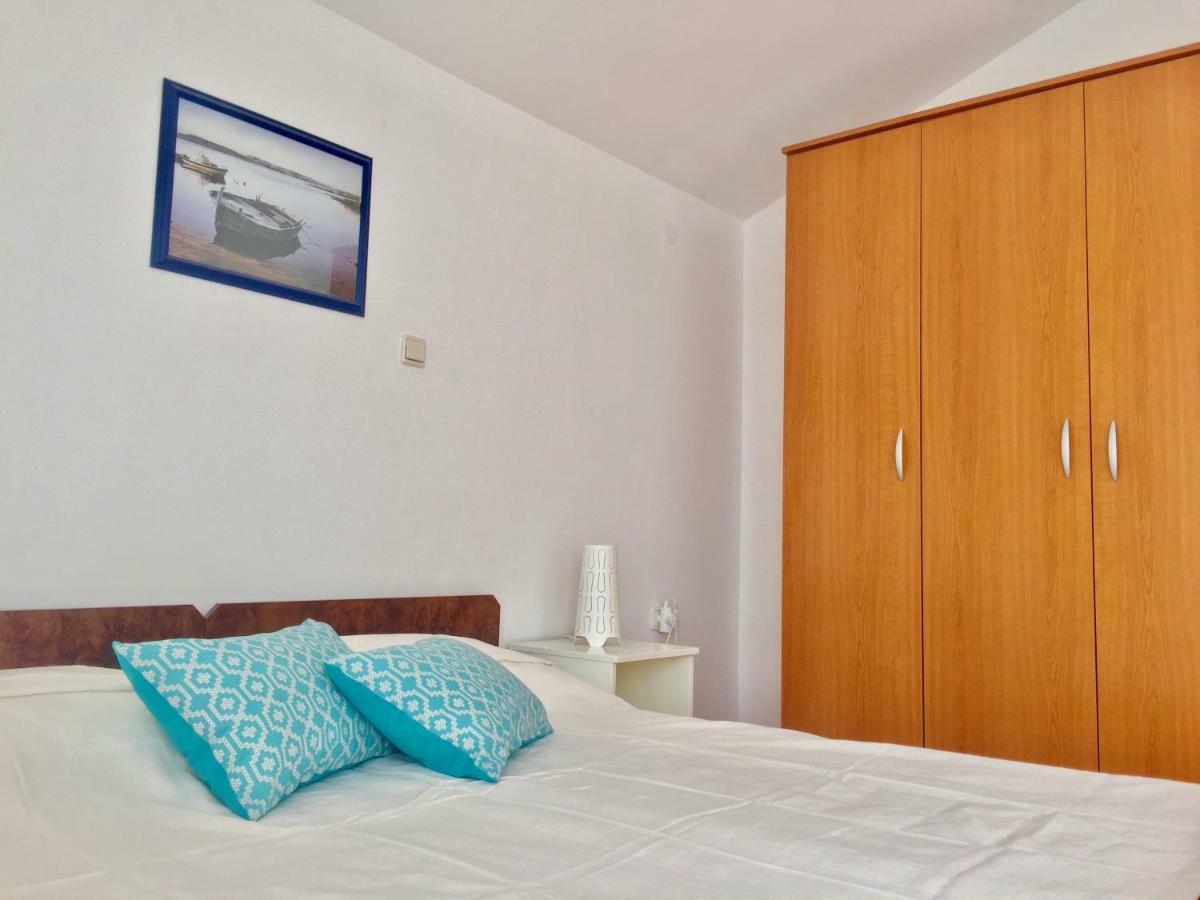 Apartmani Bosiljka Nin Eksteriør bilde